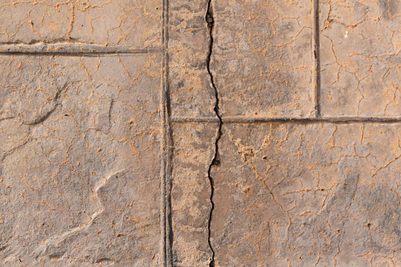 Concrete Crack Patching